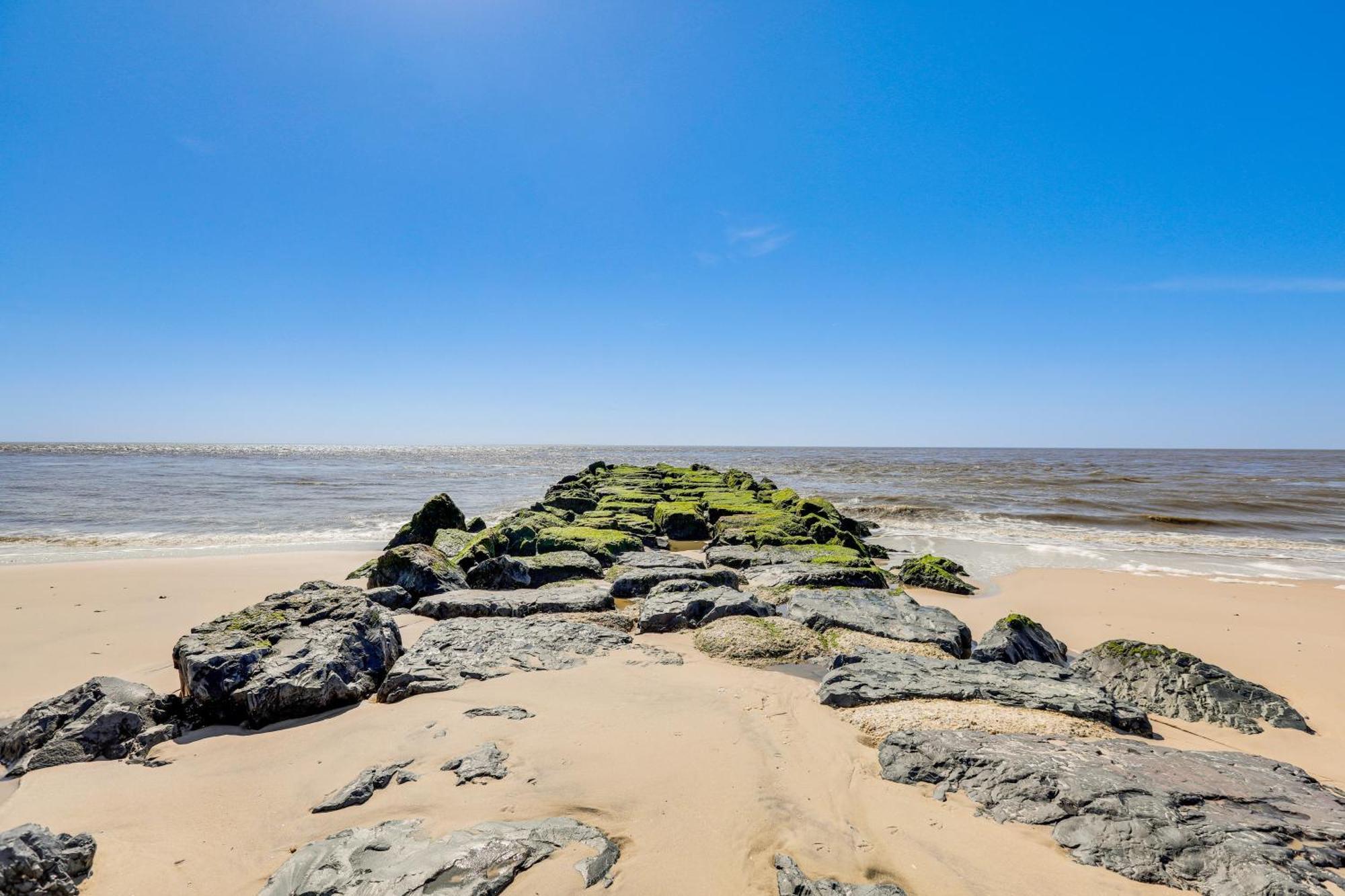 Coastal Cape May Getaway - Steps To Beach! エクステリア 写真